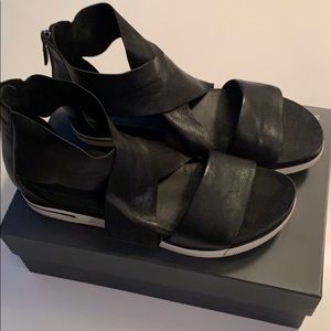 Eileen Fisher sport leather sandal, 9M